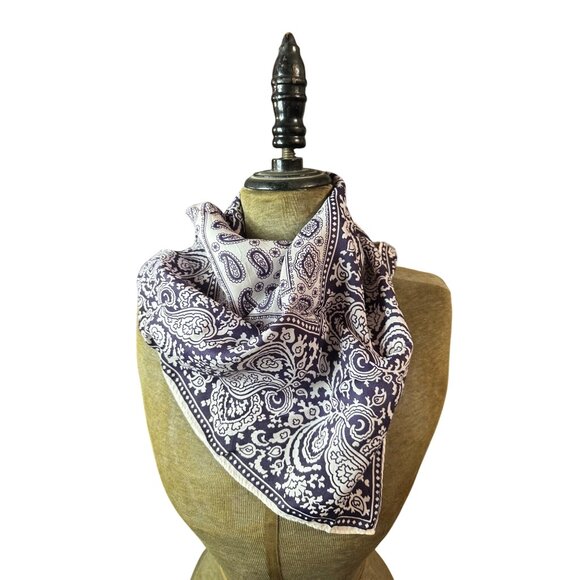 Vintage Purple & White Paisley Bandana Scarf 100% polyster made in Italy - Picture 2 of 5